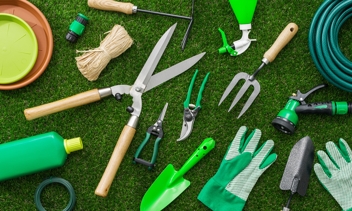 LOST AND FOUND : GARDENING TOOLS & EQUIPMENT